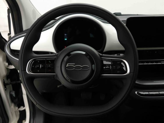 Fiat 500e 24 KWH 95 ICON Blanc
