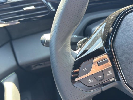 Peugeot 308 308 HYBRID 145CH E-DCS6 GT Noir Perle Metal