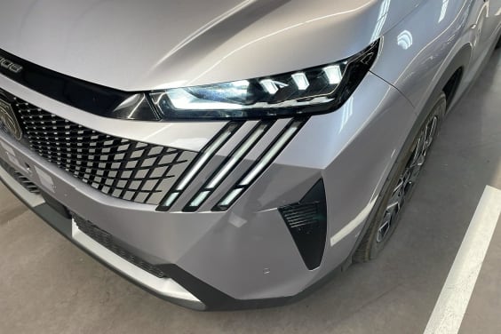 Peugeot 3008 Hybrid 145 e-DCS6 GT Gris Artense / Toit Noir