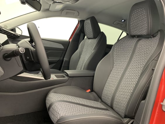 Peugeot 308 NOUVELLE BLUEHDI 130CH S&S EAT8 ALLURE Rouge Elixir