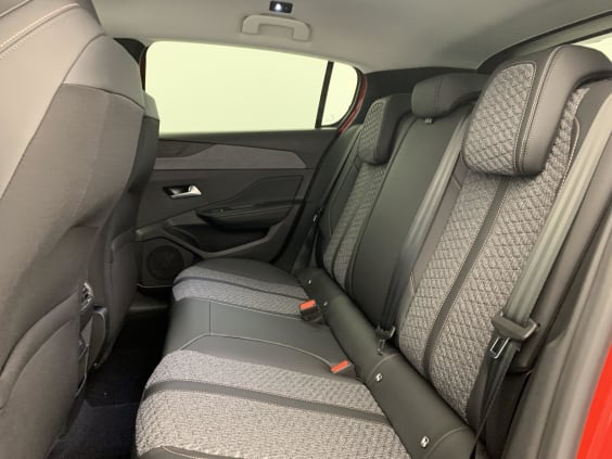 Peugeot 308 NOUVELLE BLUEHDI 130CH S&S EAT8 ALLURE Rouge Elixir