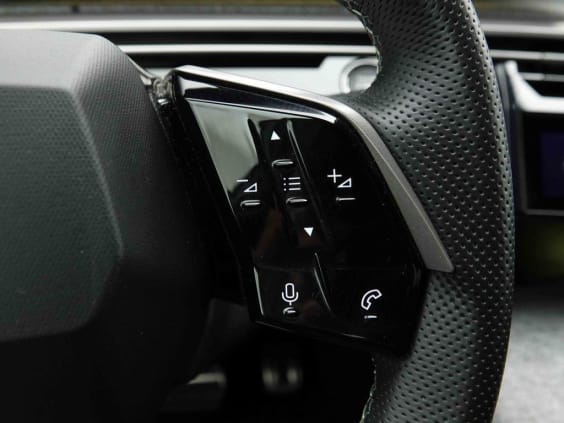 Peugeot 5008 HYBRID 145 AUT GT 7PL Blanc