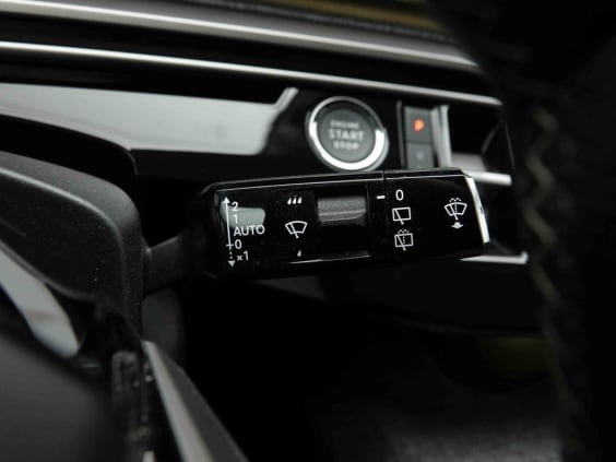 Peugeot 5008 HYBRID 145 AUT GT 7PL Blanc
