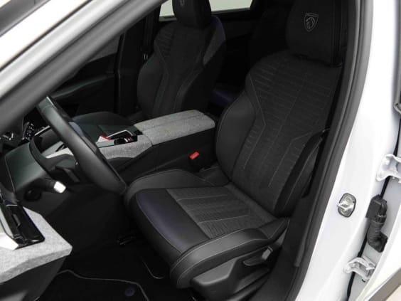 Peugeot 5008 HYBRID 145 AUT GT 7PL Blanc