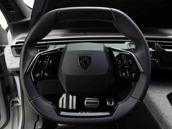 Peugeot 5008 HYBRID 145 AUT GT 7PL Blanc