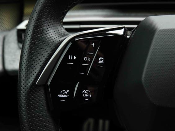 Peugeot 5008 HYBRID 145 AUT GT 7PL Blanc