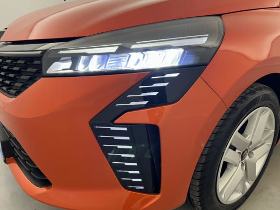 Renault Clio E-Tech full hybrid 145 Evolution Orange