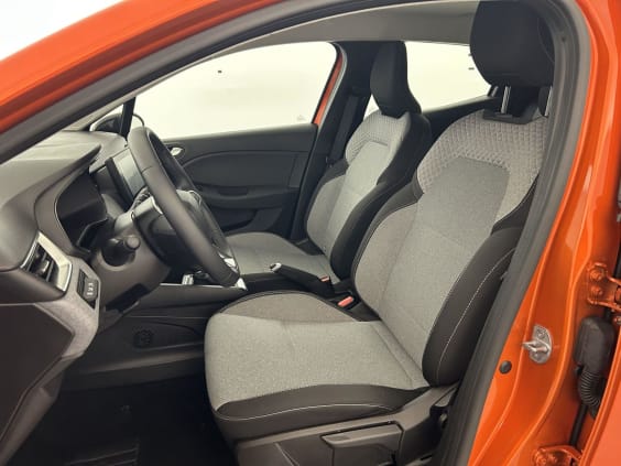 Renault Clio E-Tech full hybrid 145 Evolution Orange