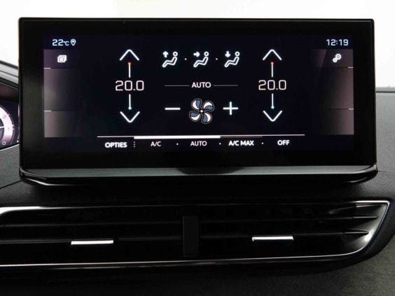 Peugeot 3008 1.2T 130 EAT8 GT Bleu