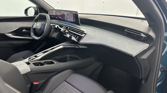 Peugeot 5008 5008 III 1.2 Hybrid 145ch Allure e-DCS6 Bleu Obsession