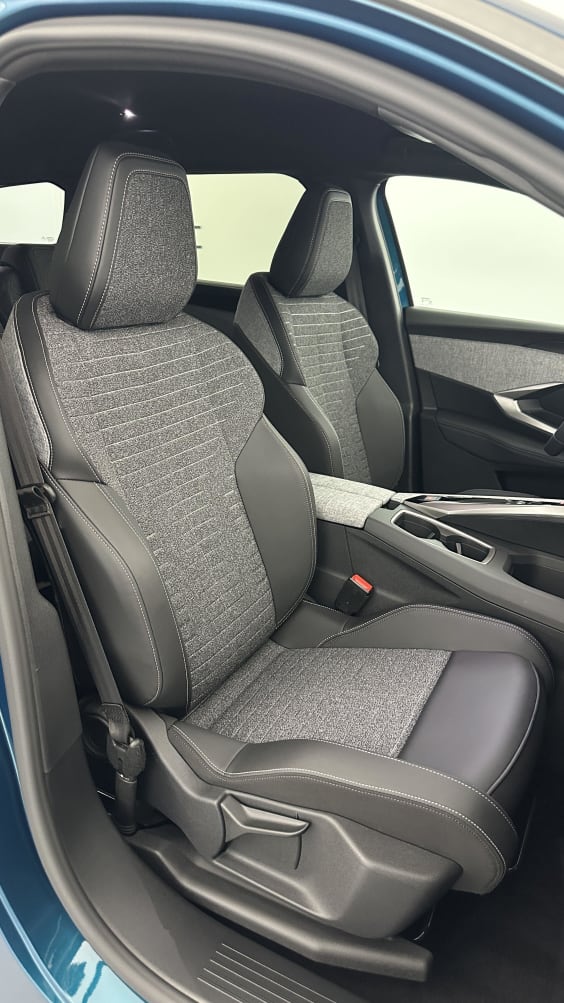 Peugeot 5008 5008 III 1.2 Hybrid 145ch Allure e-DCS6 Bleu Obsession