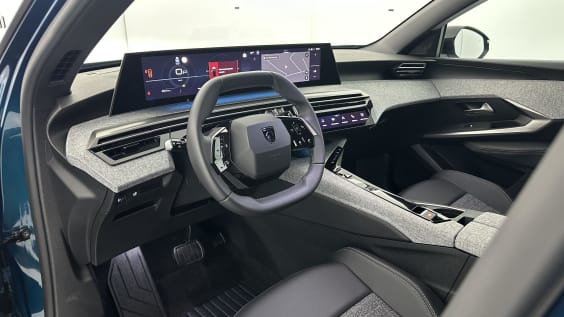 Peugeot 5008 5008 III 1.2 Hybrid 145ch Allure e-DCS6 Bleu Obsession