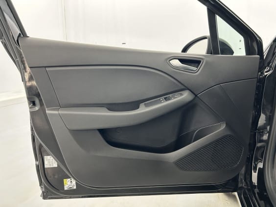 Renault Clio TCe 90 Equilibre noir