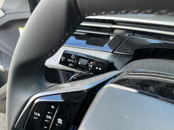 Peugeot 5008 HYBRID 145 CH E-DCS6 ALLURE Gris Artense Metal