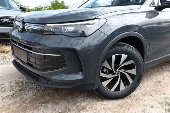 Volkswagen Tiguan 1.5 ETSI 150 DSG Gris