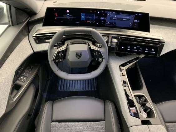 Peugeot 3008 Hybrid 145 e-DCS6 Allure Gris Titane