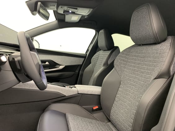 Peugeot 3008 Hybrid 145 e-DCS6 Allure Gris Titane