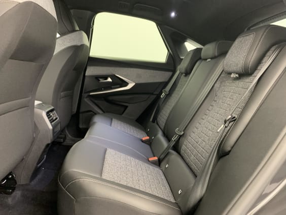 Peugeot 3008 Hybrid 145 e-DCS6 Allure Gris Titane