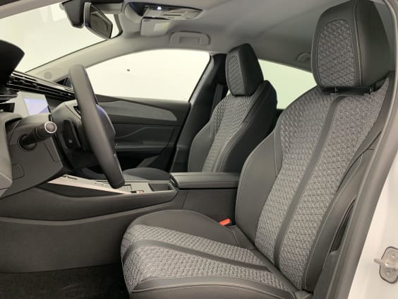 Peugeot 308 NOUVELLE BLUEHDI 130CH S&S EAT8 ALLURE Blanc Okenite
