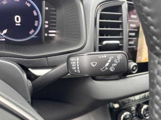 Skoda Karoq Karoq 2.0 TDI 150 ch SCR DSG7 Selection Noir