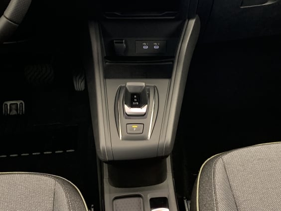 Renault CAPTUR E-Tech full hybrid 160 ch Techno Blanc Nacré / Toit Noir Étoilé