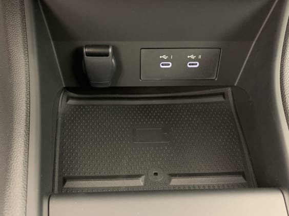 Renault CAPTUR E-Tech full hybrid 160 ch Techno Blanc Nacré / Toit Noir Étoilé