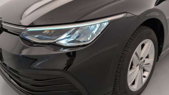Volkswagen GOLF 8 1.0 TSI OPF 110 BVM6 LIFE Noir Intense