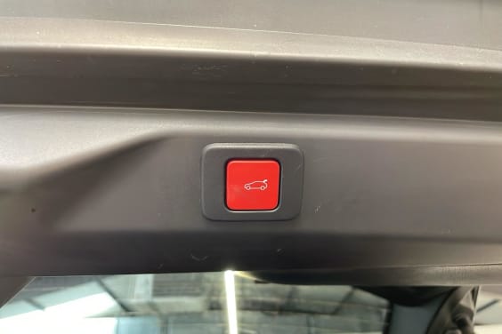 Peugeot 3008 Hybrid 145 e-DCS6 GT Bleu Ingaro / Toit Noir