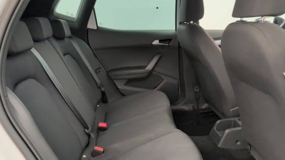 Seat Arona 1.0 TSI 95 CH START/STOP BVM5 FR Blanc Nevada / Toit Noir Minuit