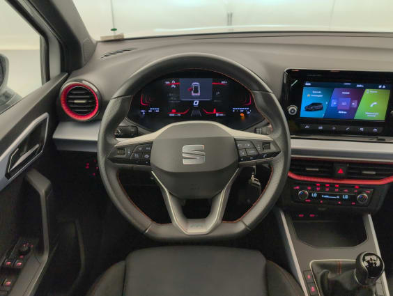 Seat Arona 1.0 TSI 95 CH START/STOP BVM5 FR Blanc Nevada / Toit Noir Minuit