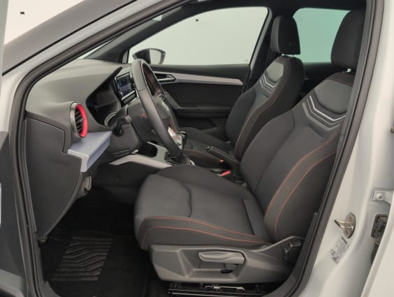 Seat Arona 1.0 TSI 95 CH START/STOP BVM5 FR Blanc Nevada / Toit Noir Minuit