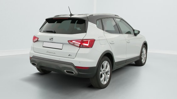 Seat Arona 1.0 TSI 95 CH START/STOP BVM5 FR Blanc Nevada / Toit Noir Minuit
