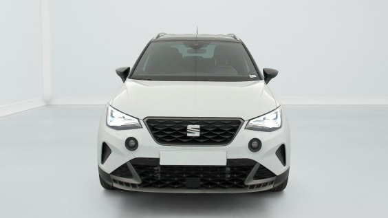 Seat Arona 1.0 TSI 95 CH START/STOP BVM5 FR Blanc Nevada / Toit Noir Minuit