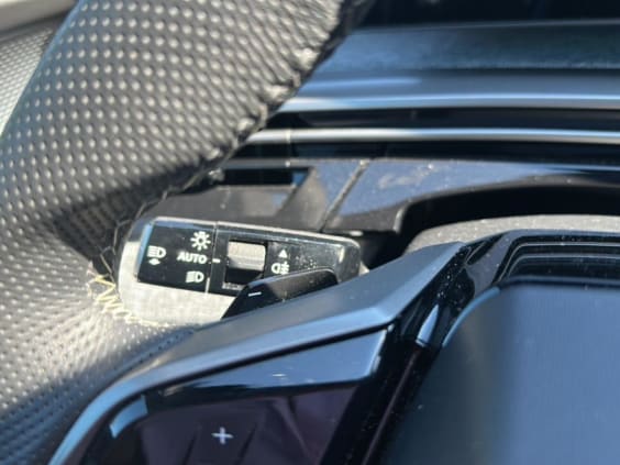 Peugeot 3008 1.2 hybrid 145 gt e-dcs6 Gris