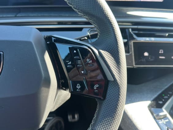 Peugeot 3008 1.2 hybrid 145 gt e-dcs6 Gris