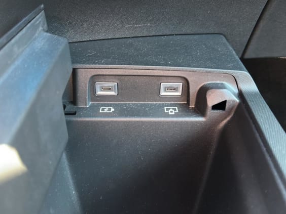 Peugeot 3008 1.2 hybrid 145 gt e-dcs6 Gris