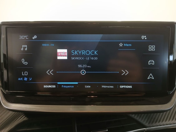 Peugeot 2008 Style Hybrid 145 ch e-DCS6 Noir