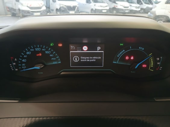 Peugeot 2008 Style Hybrid 145 ch e-DCS6 Noir