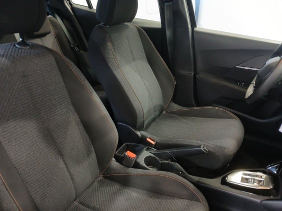 Peugeot 2008 Style Hybrid 145 ch e-DCS6 Noir