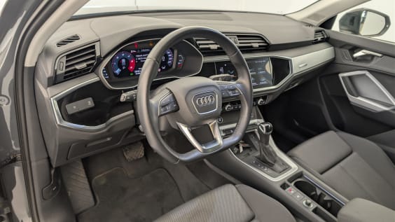 Audi Q3 35 TDI 150 ch S tronic 7 Design Gris Nano
