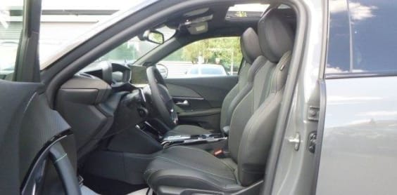 Peugeot 2008 Hybrid 145 e-DCS6 GT Gris Selenium