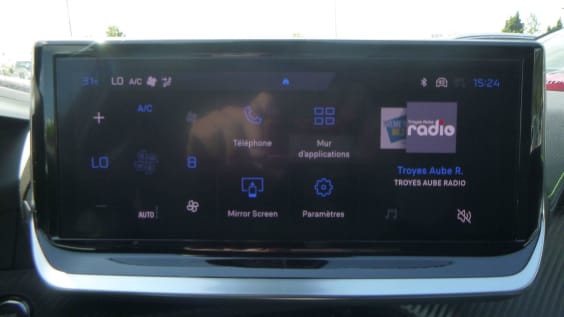 Peugeot 2008 Hybrid 145 e-DCS6 GT Gris Selenium