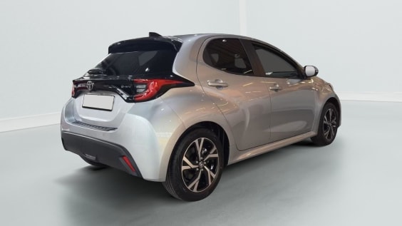 Toyota Yaris Teamplayer 1,5 VVT-i Hybrid 116HP CVT Shimmering Silver