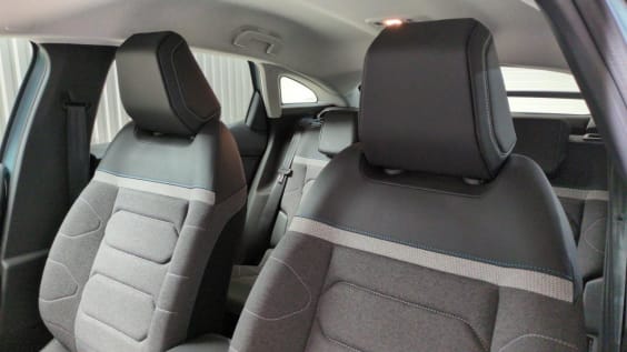 Citroën C4 PureTech 130 S&S BVM6 Feel Pack Bleu Iceland
