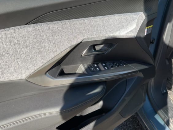 Peugeot 3008 1.2 hybrid 145 allure e-dcs6 Bleu