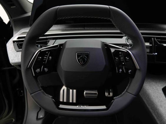Peugeot 5008 145 E-DCS6  HYBRID GT Noir