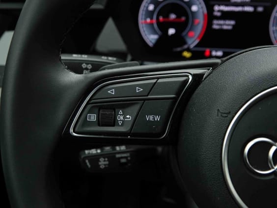 Audi A3 30 TFSI 116 S-TRONIC SPORTBACK Noir