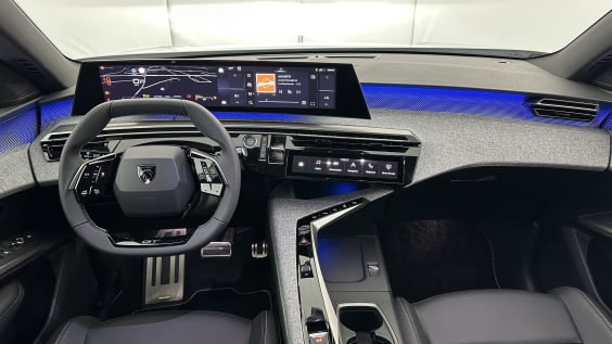 Peugeot 5008 5008 1.2 Hybrid 145ch GT e-DCS6 Blanc Okenite