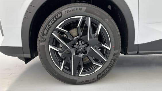 Peugeot 5008 5008 1.2 Hybrid 145ch GT e-DCS6 Blanc Okenite