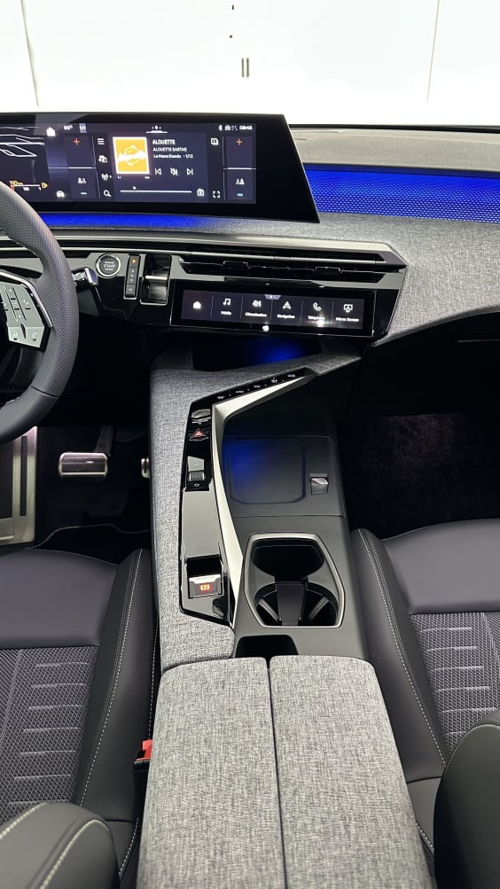 Peugeot 5008 5008 1.2 Hybrid 145ch GT e-DCS6 Blanc Okenite